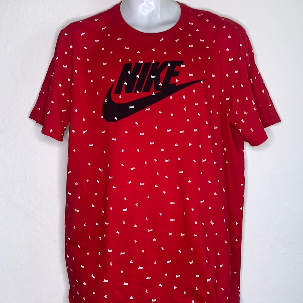 Nike Tee